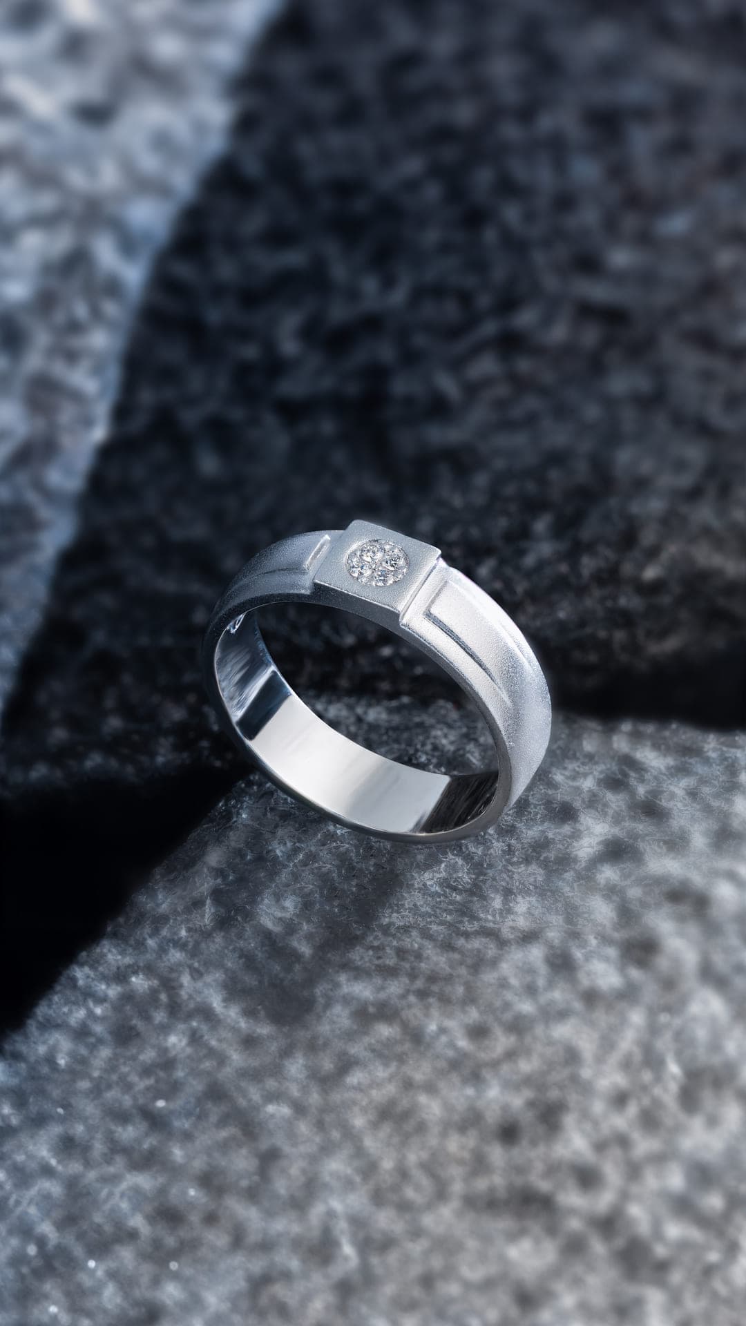 ORO Diamond and Gold (image 3)