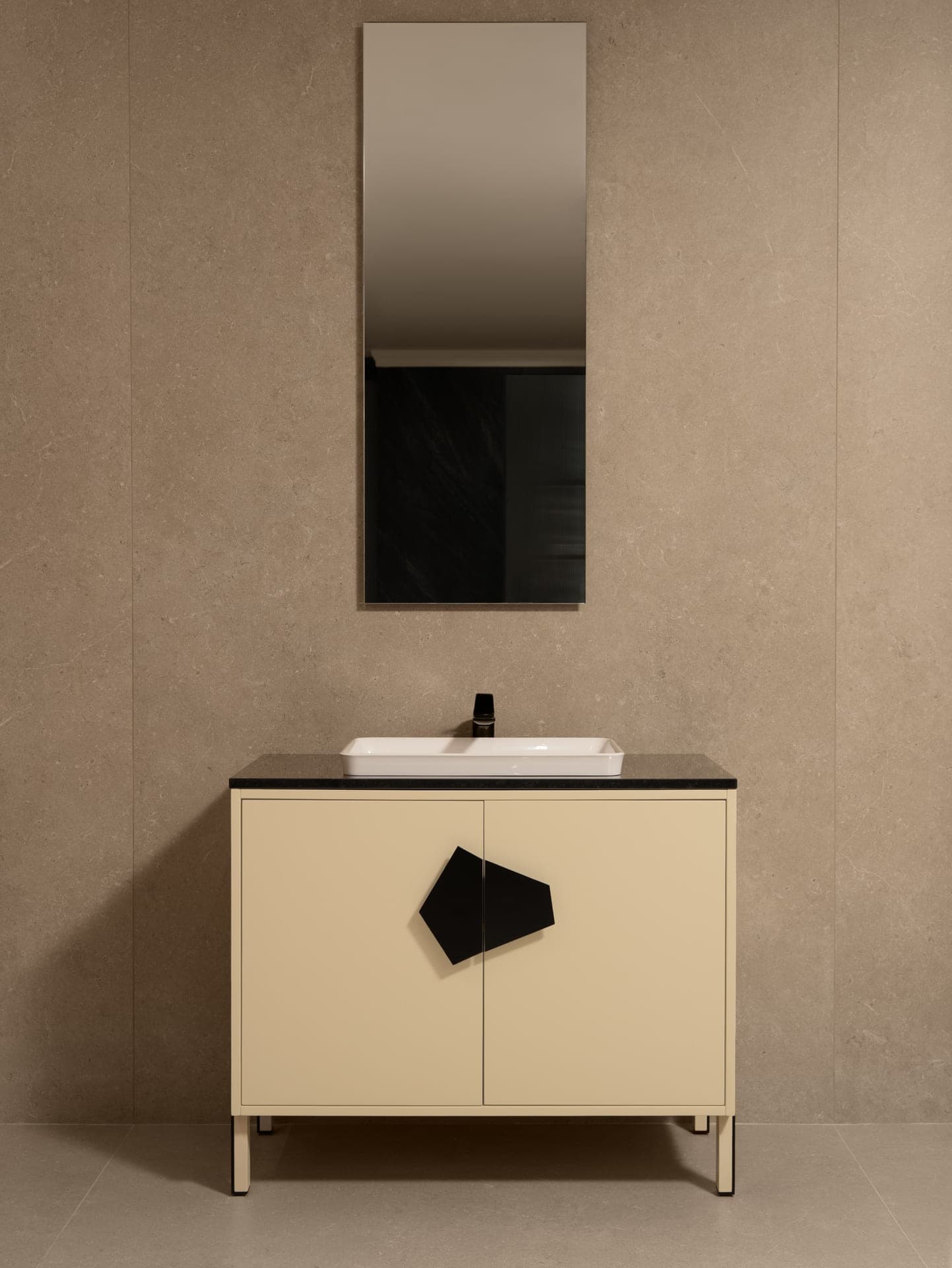 Grande Showroom Photoshoot (image 35)